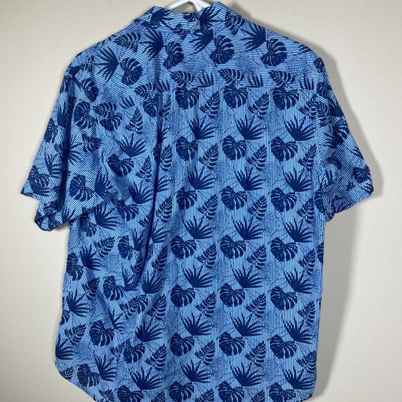 Bugatchi Men's Short Sleeve Tropical Blue Button-Up Shirt M Classic Fit! - Picture 5 of 5